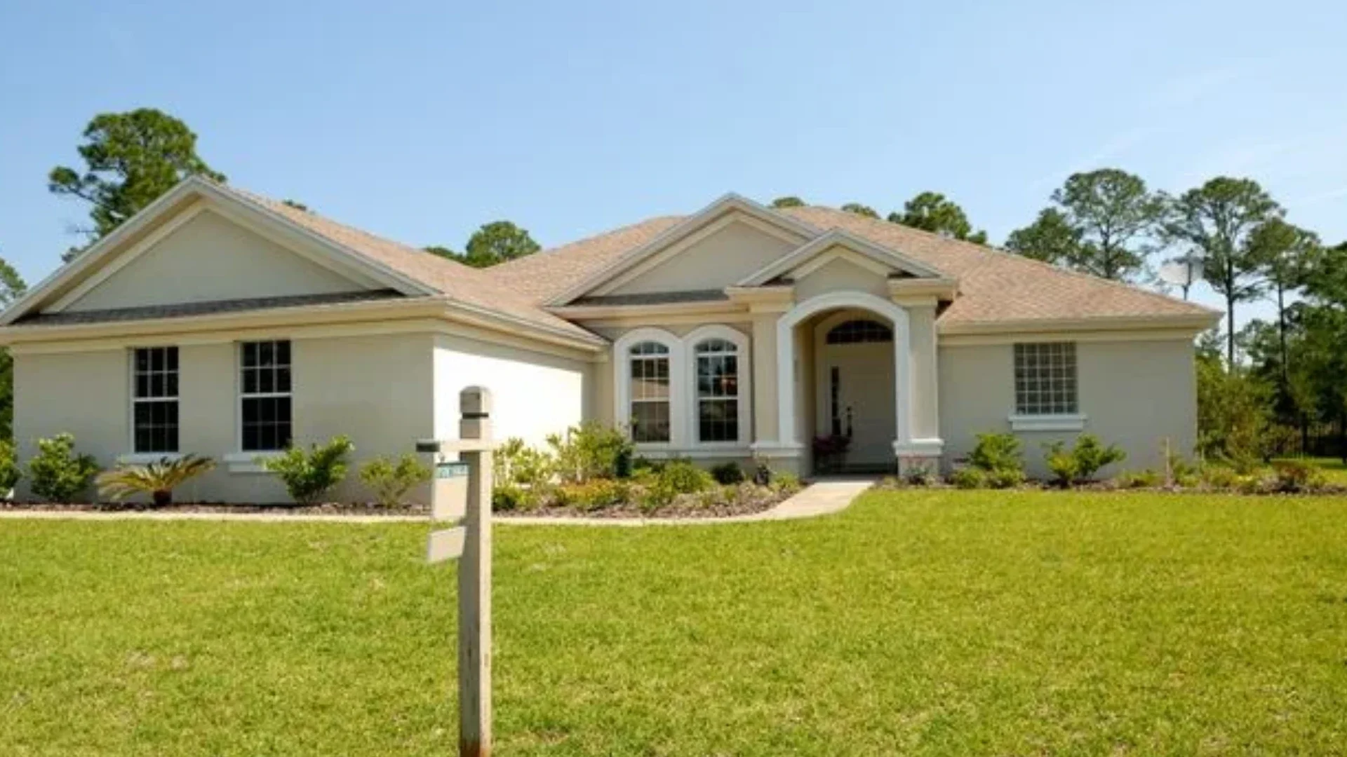 Why Most Homes in South Florida Are One Story (And What That Means for Buyers)