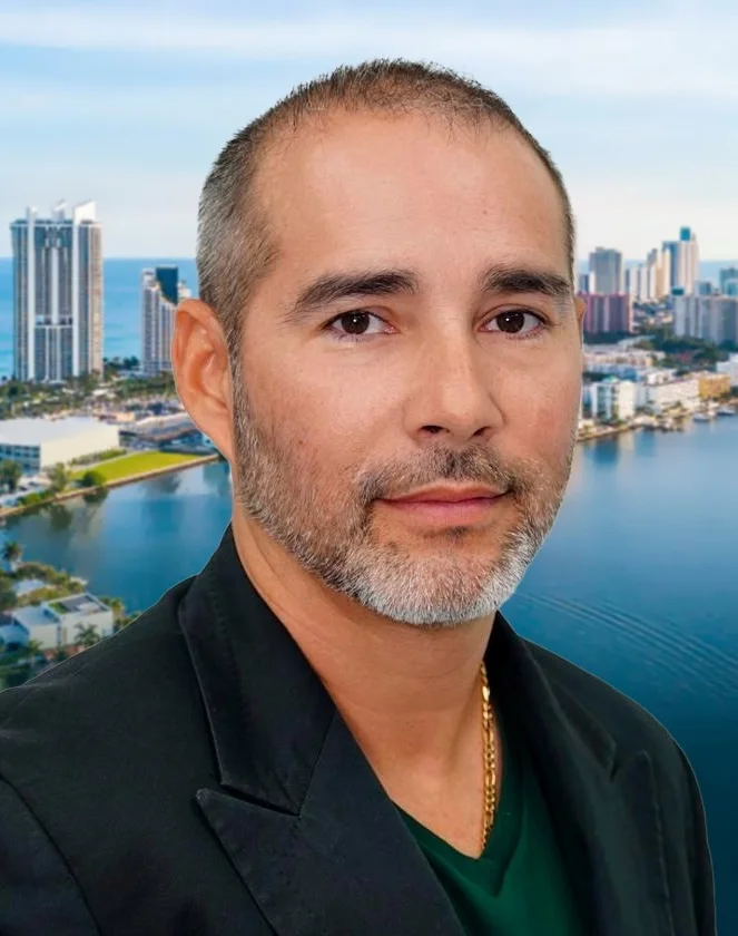 robert-tercero.New.2023.Cropped.jpg